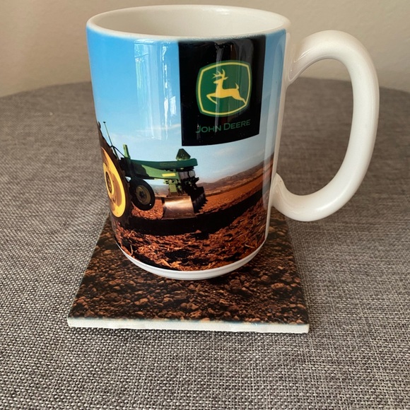 John Deere Mug and Coaster set in original packaging. - Picture 8 of 13